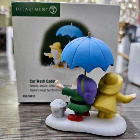 Department 56 Car Wash Cadets - Picture 6 of 7